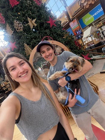 La familia detrás de Paws con Chuck